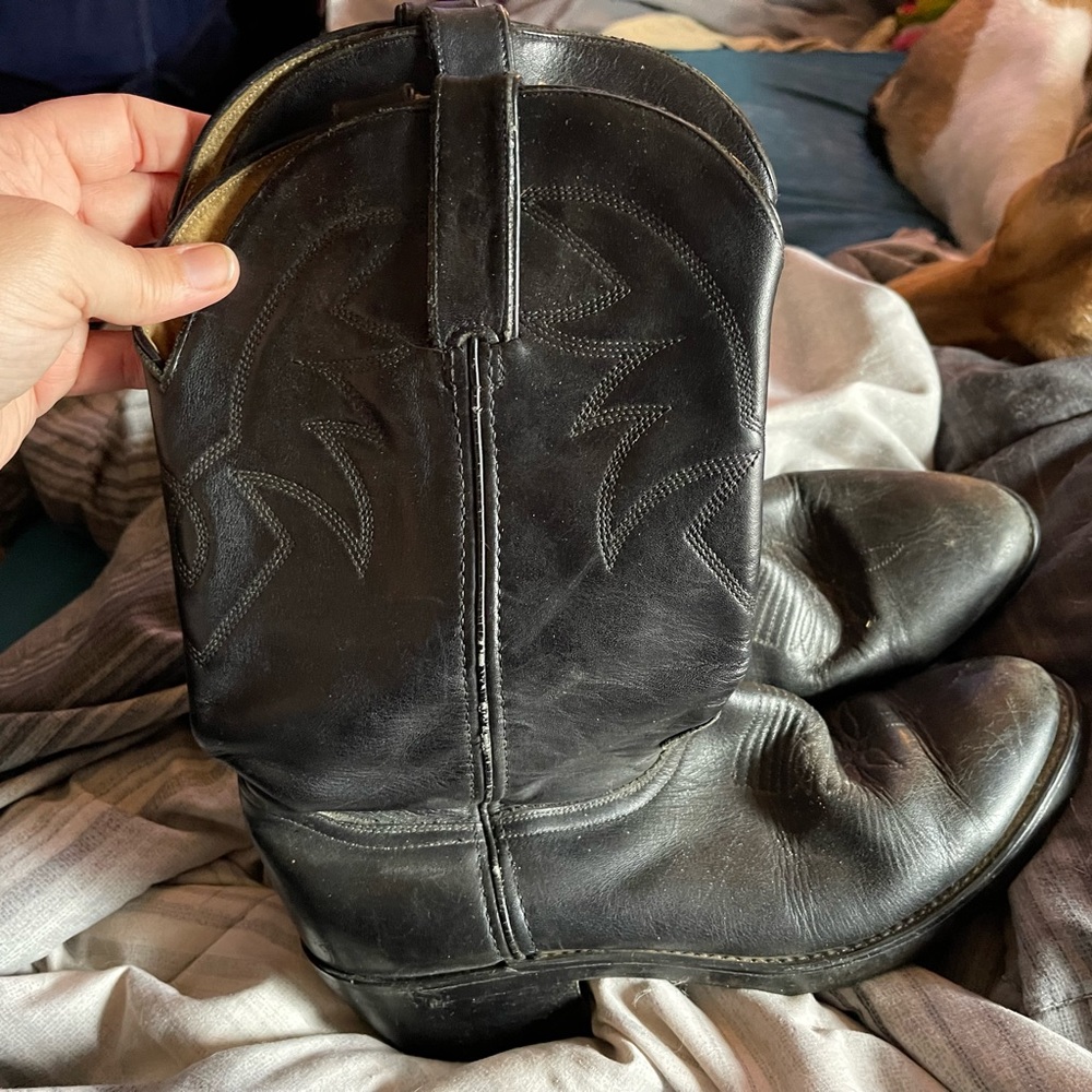 Durango pointed toe boots
